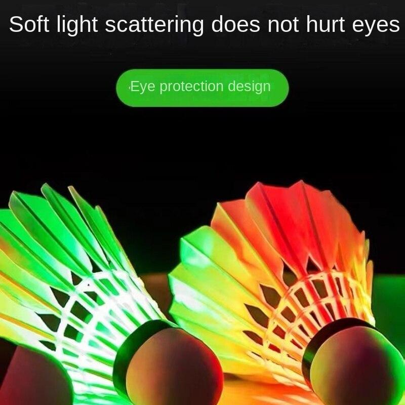 Светящийся мяч для бадминтона с высокой эластичностью и прочным ветронепроницаемым нейлоновым мячом с перьями для яркой ночи.