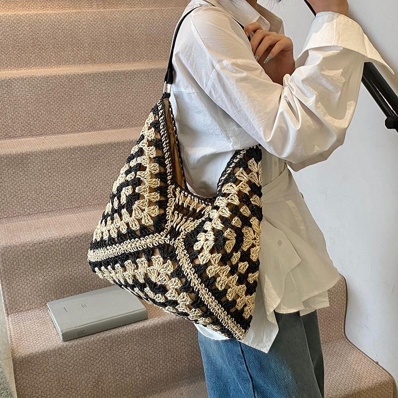 Popular Beach Bags Women's New Summer Woven Bags Seaside Vacation Straw Bags Shoulder Armpit Bags