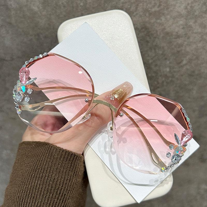 2025 Новые солнцезащитные очки Crystal - Модные оттенки со стразами UV400 для женщин