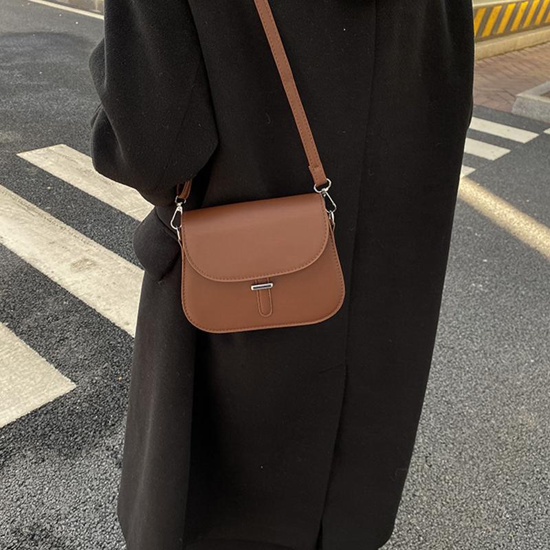 Fashion Women Crossbody Saddle Bag PU Leather Small Handbags Purses Retro Semicircle Designer Messenger Bags Female Clutch Tote