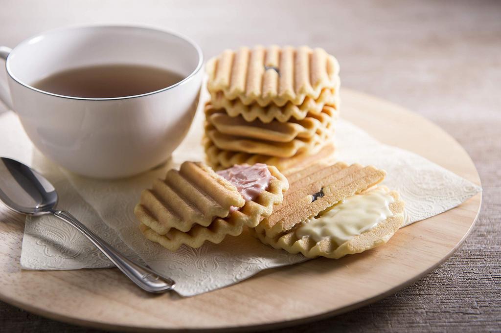 Ginza Sembikiya Ginza Waffle (10 Pieces) Gift Set of Baked Goods