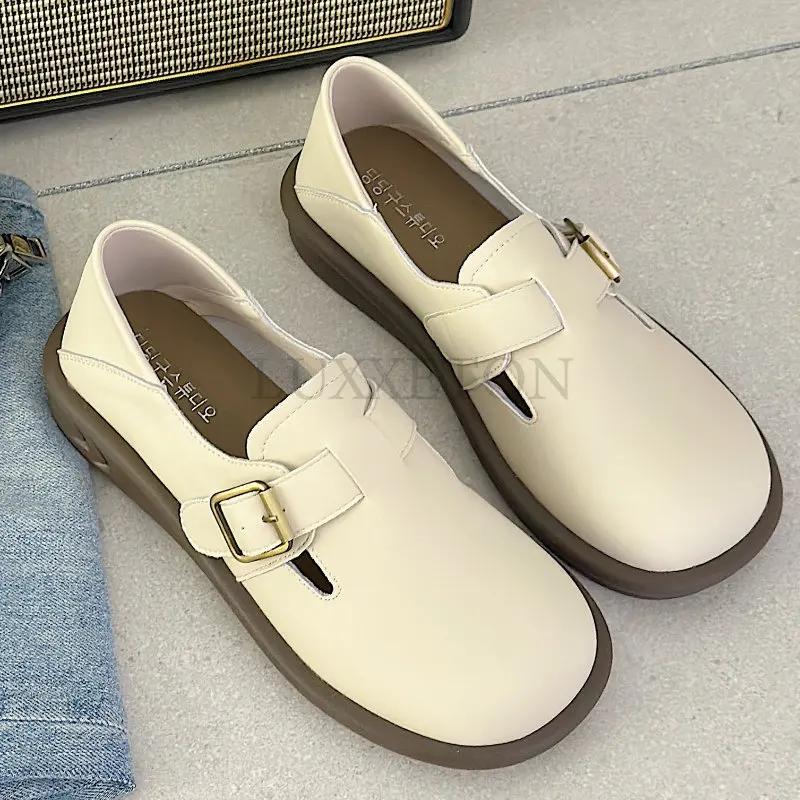 Fashion Spring Women's Leather Shoes English Style Loafers Fashion Round Head Center Heel Metal Design Large Size