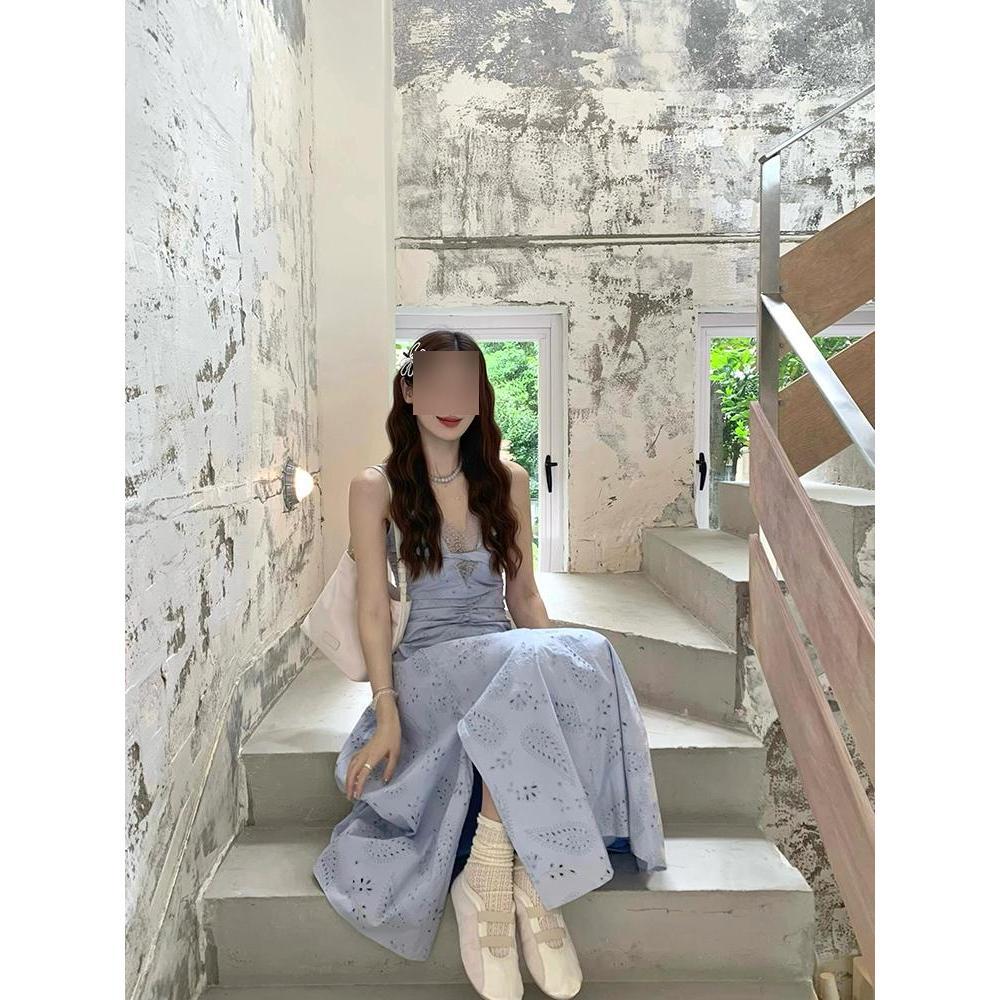 Красивое платье с приталенным силуэтом, женское летнее, с высоким чувством стиля, летнее голубое, без рукавов, с темпераментом, кружевной вставкой, ажурное платье