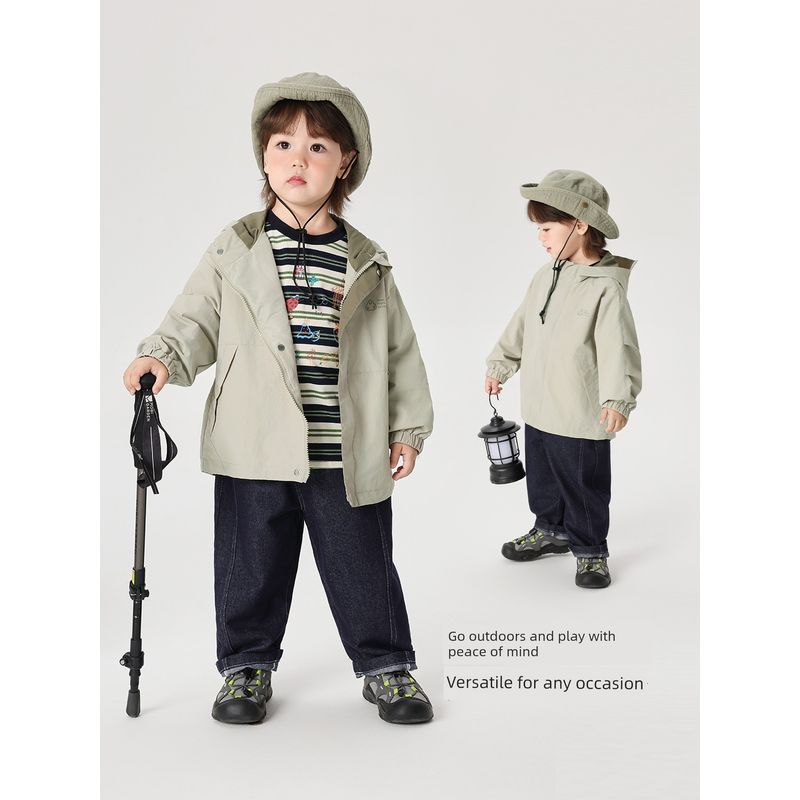 Right European Boys' Windproof Jacket 2026 Spring and Autumn New Casual Waterproof Hooded Clothing Children's Wear Baby Top
