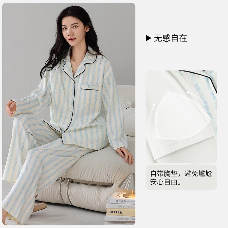 Artistic Style Sleepwear Set for Women