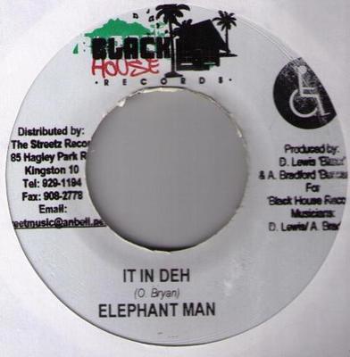 7-дюймовая пластинка ELEPHANT MAN - It In Deh none Black House Rec 2004 Ямайка Регги, Ска и Даб Б/у