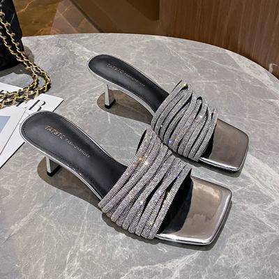 Женские тапочки на высоком каблуке. Современная тонкая женская обувь на высоком каблуке. Распродажа. Лето 2024. Новые сексуальные женские тапочки с кристаллами.