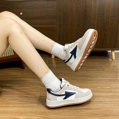 Повседневные маленькие белые туфли пара универсальные кеды на платформе спортивные весенние кампус женские туфли-хлебушки