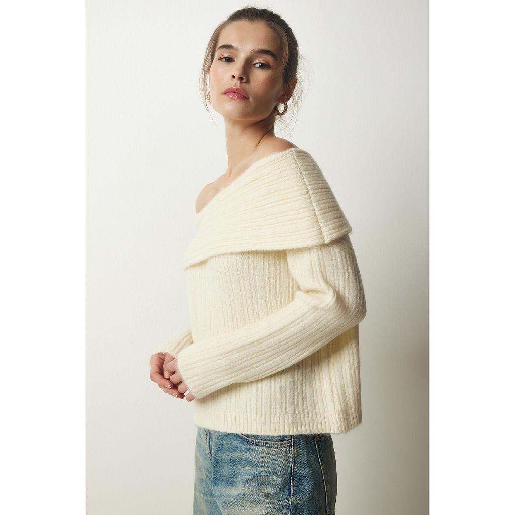 Женский красный трикотаж с воротником Мадонна Pf00049