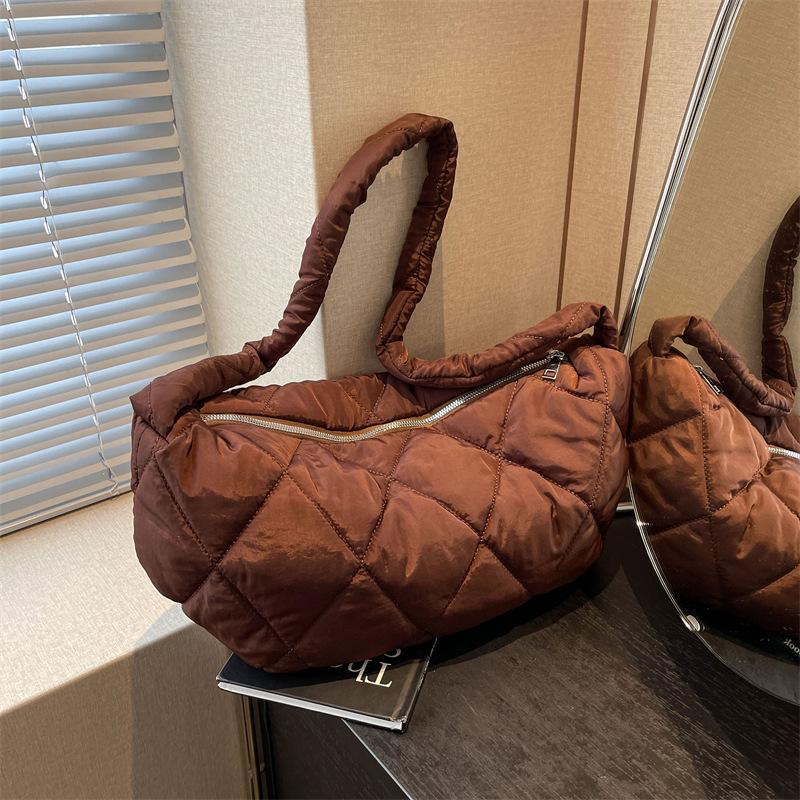 Женская модная нейлоновая сумка-ниша, повседневная сумка-пуховка через подмышку, большая вместимость, сумка через плечо на одно плечо для женщин