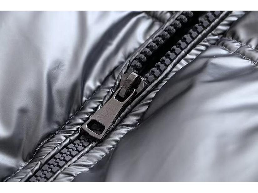 Женская серебристая атласная куртка с капюшоном 2023 года - европейско-американский стиль осень/зима