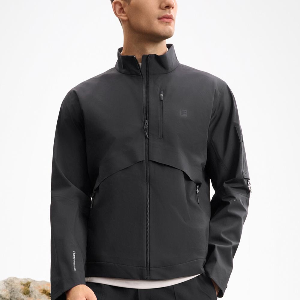 Fila Explore Series Повседневная Универсальная Спортивная Куртка Стойка Воротник Длинный Рукав Мужская Куртка Насыщенно-Черный A11M517715F-BK