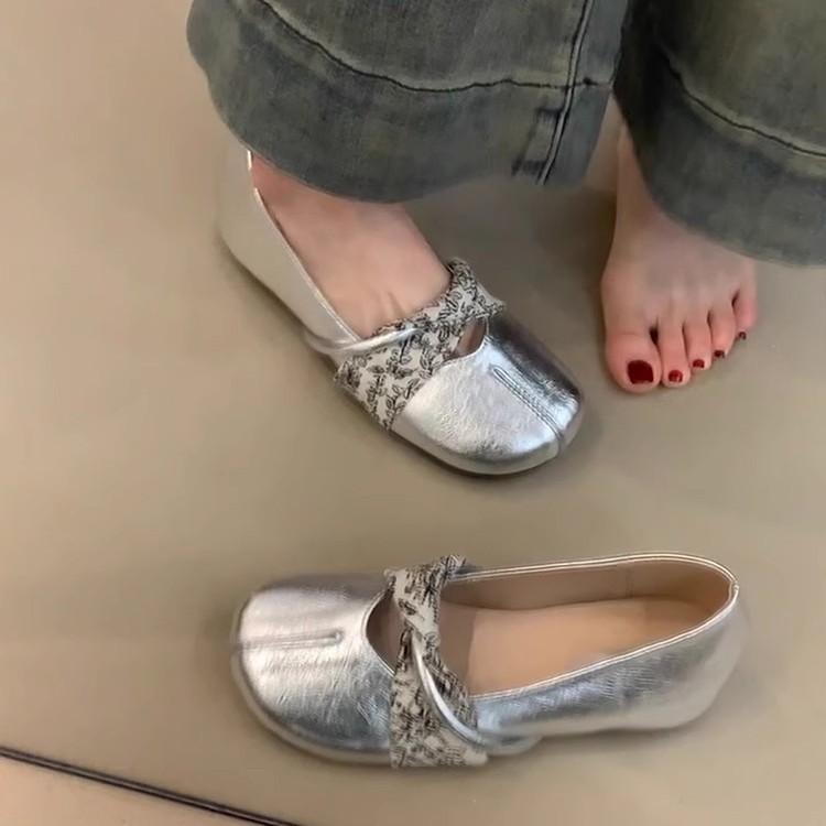 Soft leather version~ New Chinese ballet style round head small single shoes women's one-pedal inner height increase shallow mouth flat Mary Jane s