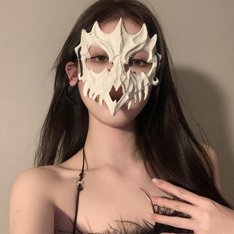 Сексуальная кружевная полумаска с перьями - аксессуар для макияжа на Хэллоуин и маскарада