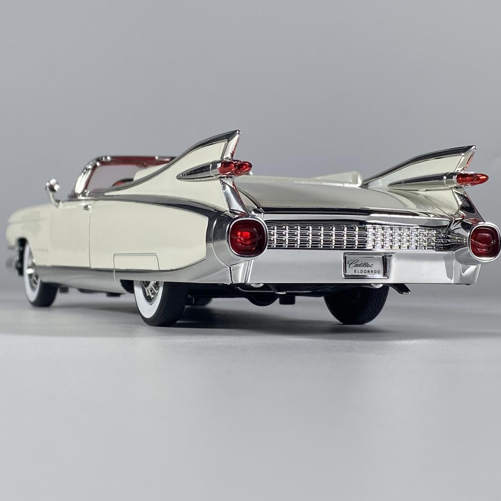 1:24 Cadillac Eldorado Biarritz 1959 Series 62 Classic Car Alloy Diecast Model Collect Hobby Model Ornaments Gift For Childrens