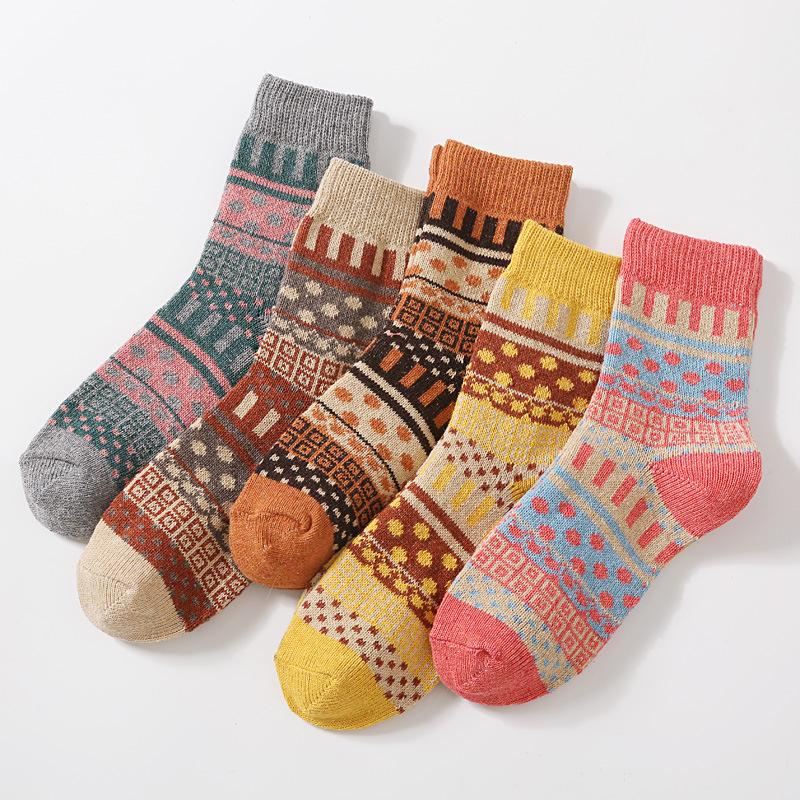 5/10 Pairs Comfortable Casual and Versatile Winter Thickened Socks Women's Warm Cross Stitch Wool Socks Retro Ethnic Style Literary Women's Socks