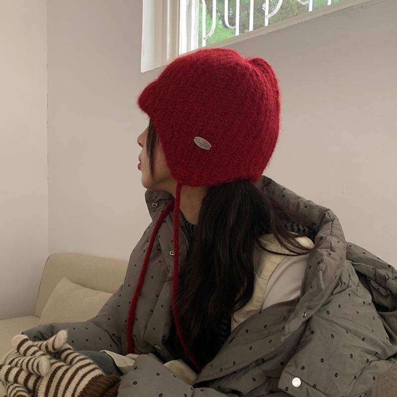 Женская вязаная шапка в корейском стиле, не раздражающая кожу, с наушниками - зимняя красная шерстяная шапка Lei Feng 2024 года