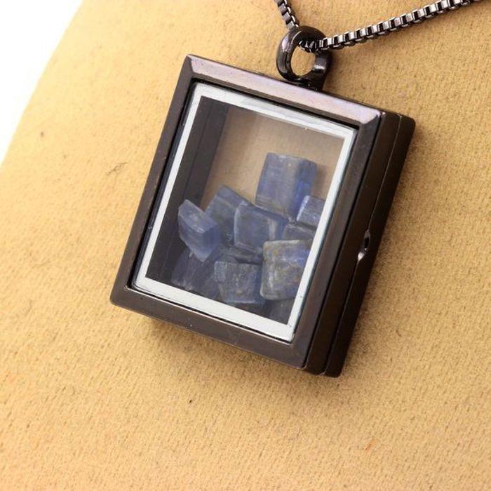 Stones and Minerals. Raw Kyanite Necklace. Square Model. Color Black.