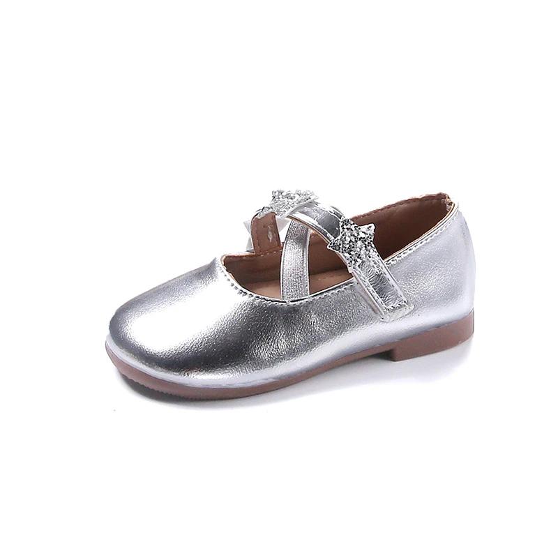 2024 Детские кожаные туфли для девочек, осень, новая мода, стиль принцессы, мягкая подошва, нескользящая, повседневная, танцевальная, вечерняя, шикарная обувь