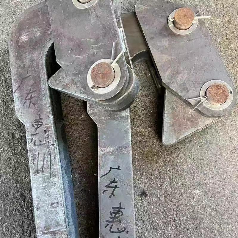 Heavy Duty Dump Truck Tailgate Upper Hinge Hook for Rear Door Lifting and Tipping