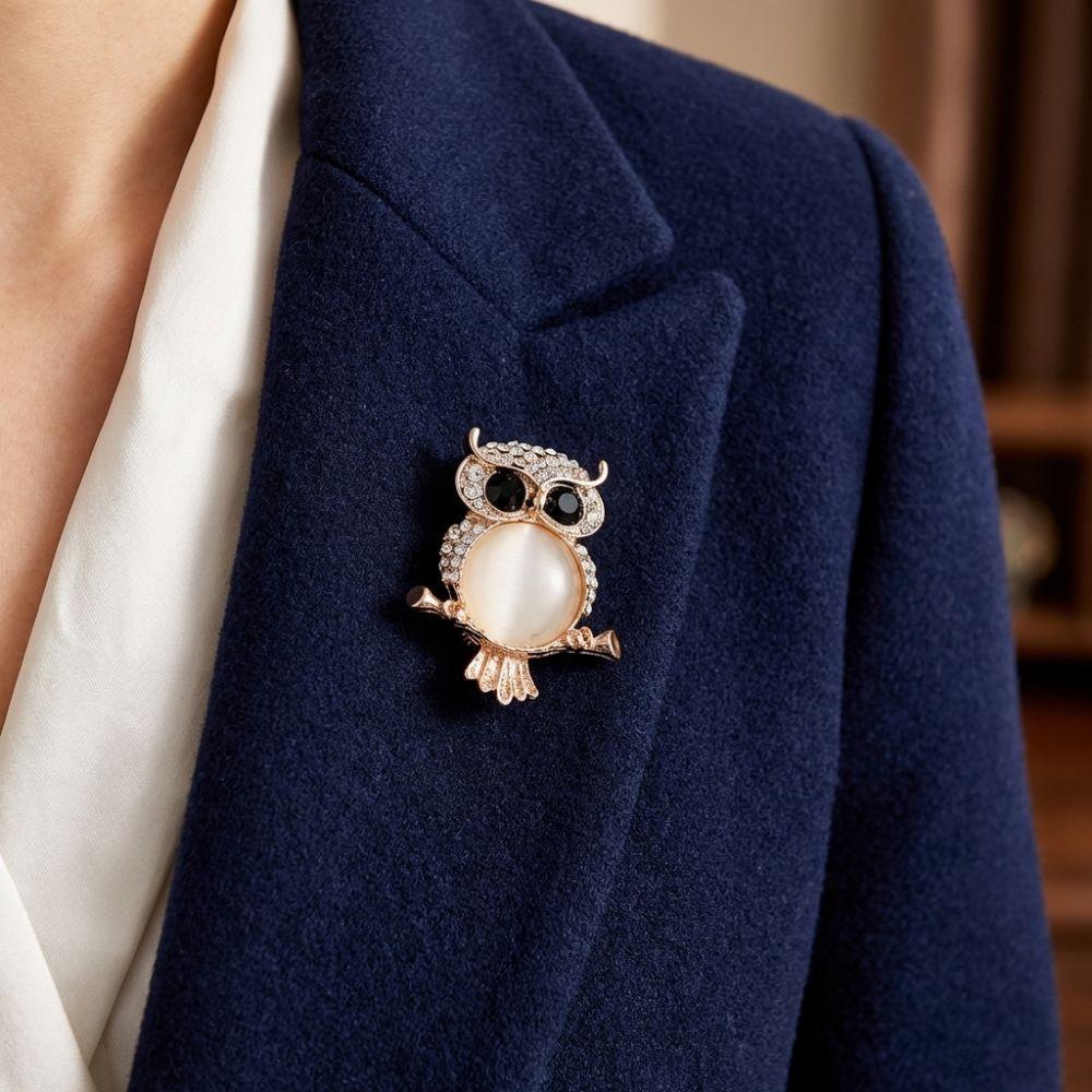 Sparkling Rhinestone Owl Brooches Luxury Lapel Pins Elegant Animal Brooches Office