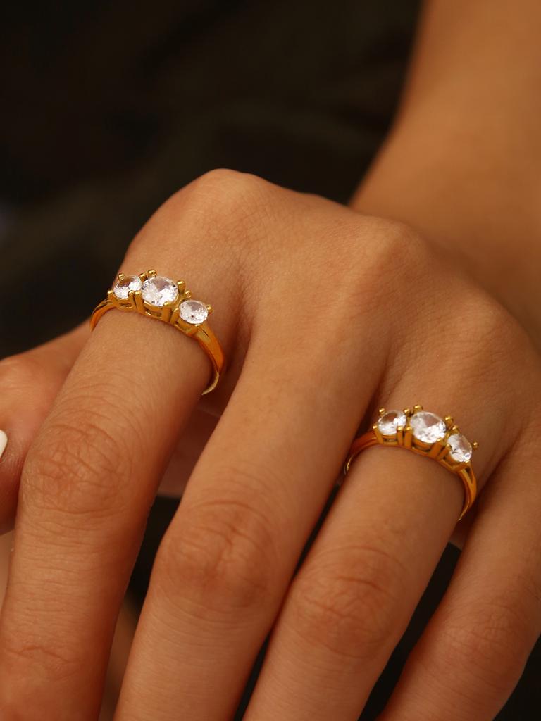 Французский Ретро Элегантный Шарм Изысканный Темперамент Нержавеющая Сталь Покрытие 18К Золотом С Бриллиантами Круглое Кольцо Женский Циркон