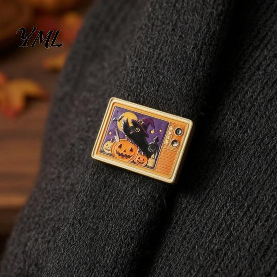 Halloween Theme Jewelry Retro TV Brooch for Halloween, Pumpkin Ghost Black Cat Crow Backpack Accessory Badge, Holiday Lapel Pin Sweaters Jackets