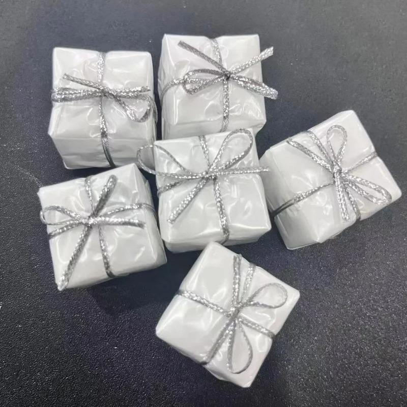 12 шт. Мини подарочные коробки Подвески и капли для рождественской елки Цветные квадратные пенопластовые украшения Новогодние украшения Оптом