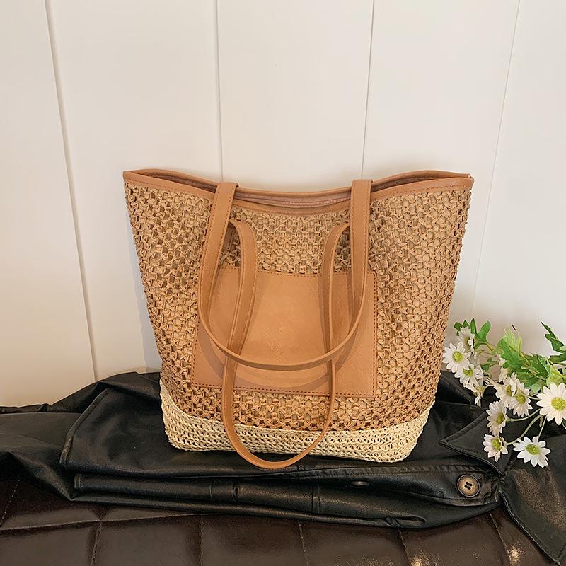 Summer Straw Woven Bag for Women New Large Capacity Woven Shoulder Bag Seaside Vacation Beach Commuter Tote Bag
