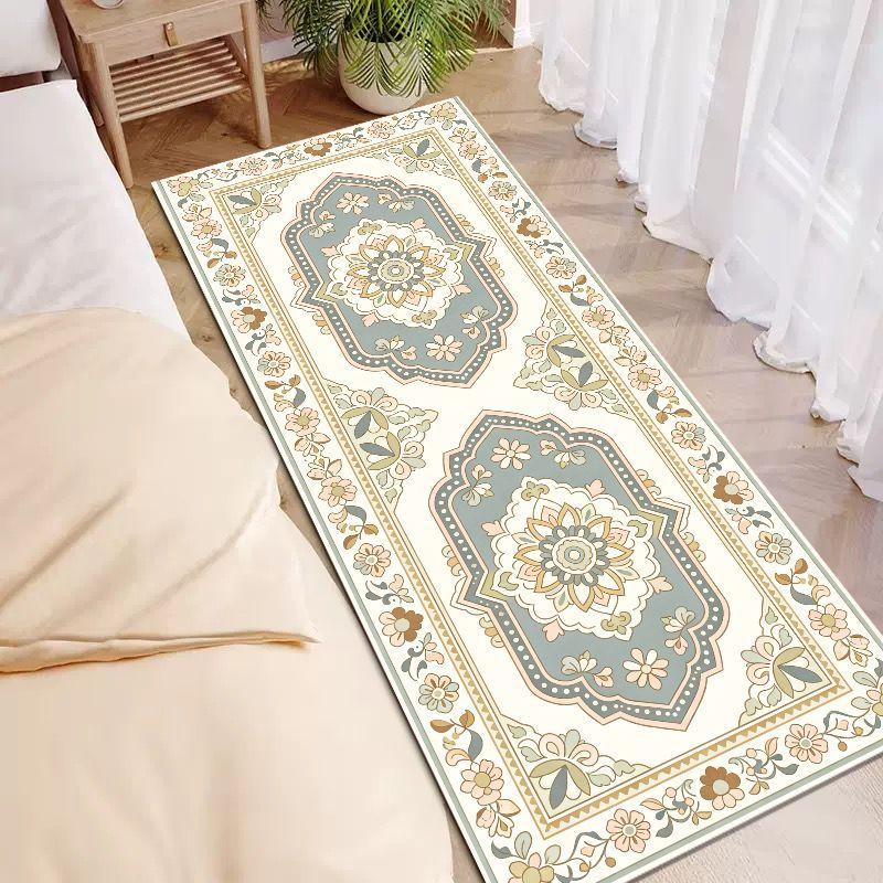 European Vintage Emblem Rectangular Rug, Non-Slip Machine-Washable Hallway Mat, Bedroom Bedside Rug for Home Decor