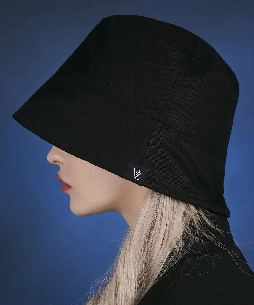 Шляпа-ведро оверсайз Bajal Label Drop Черная