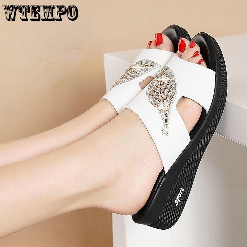High-quality Slippers Women's Summer Flat Bottom Non-slip Casual Outer Thick Bottom Slope Heel All-match Sandals