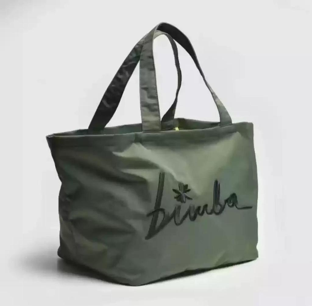 Испанская женская однотонная сумка и клатч Bimba y Lola