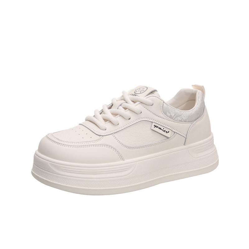 Модная универсальная маленькая белая обувь женская обувь на платформе с увеличением высоты кеды 2025 осень новая универсальная повседневная спортивная обувь