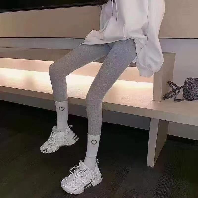 Women Solid Color Love Heart Black White Sports Short Socks Fashion Cute Lady Girl Ankle Socks Low Tube Boat Socks