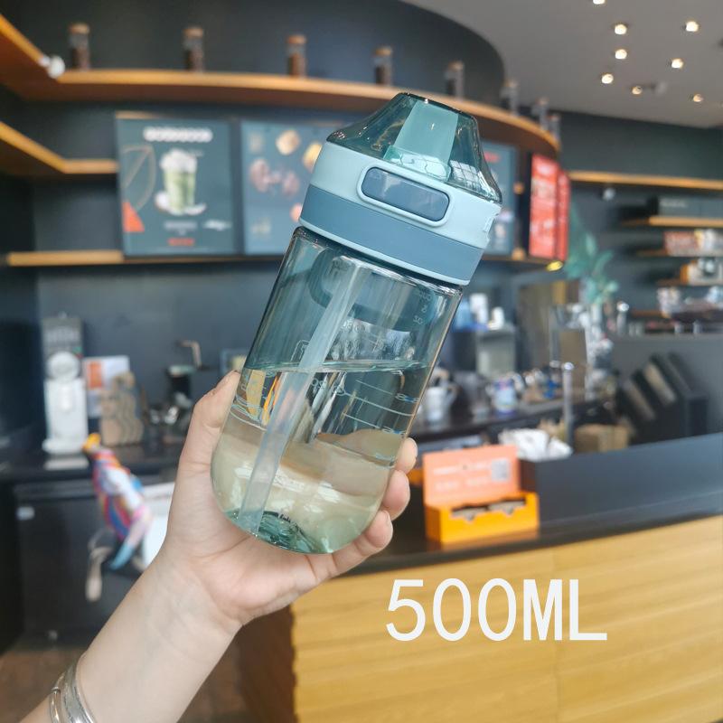 Outdoor Sports Plastic Cups Plastic Cups with Convenient Handles and Duckbill Straws for Students.