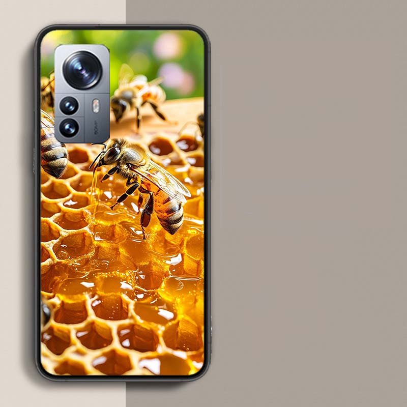 Bees and Honey in the Honeycomb Phone Case For Redmi Note 13 Pro Plus 14 Pro+ 12S 12 11S 11T 11E 11 10S 10 9S 9 Xiaomi Capa TPU