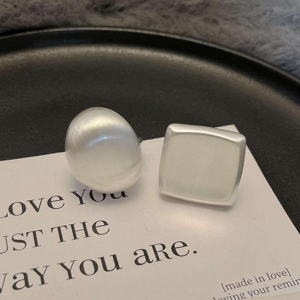 Серьги в стиле ретро из матового серебра с геометрической квадратной огранкой