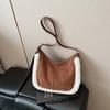 Нишевая сумка для commuters Женская Ретро Замша Плюш Сшитая Одноплечевая Crossbody Высококачественная Подмышечная