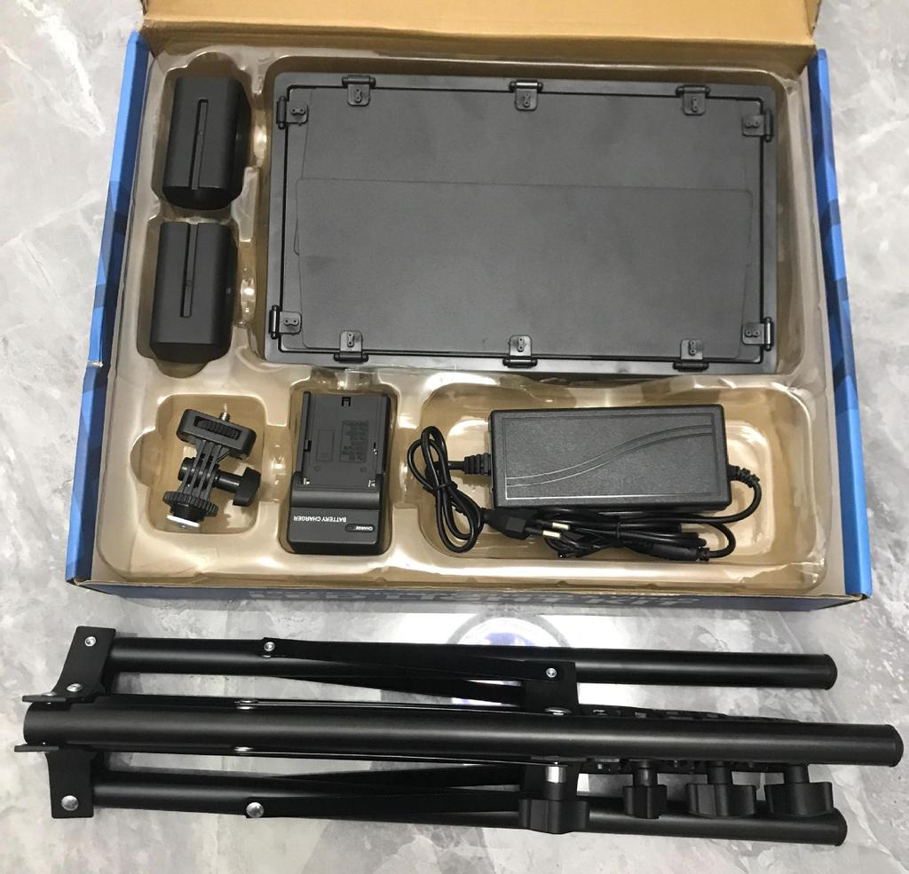 Портативный заполняющий свет LED600/800 для студии, фотосъемки, съемок видеороликов влиятельных лиц и создания портретов.