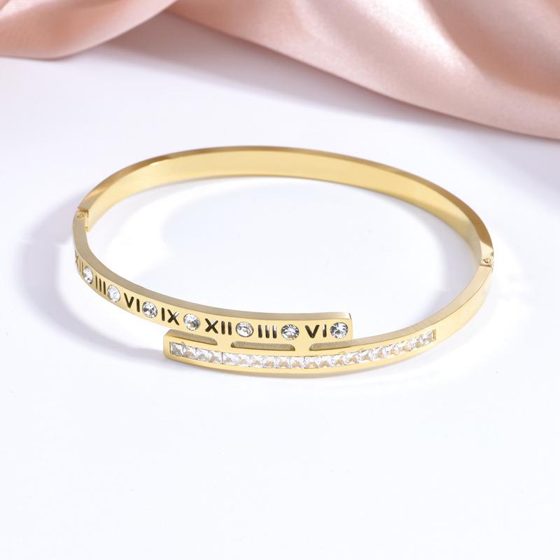 2026 Fashion Bracelet Gold-plated Roman Character Bracelet Women's Zircon Misplaced Buckle Does Not Fade Jewelry