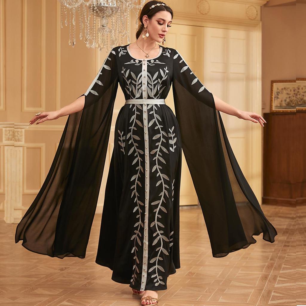 Dubai Embroidered Abaya: Long, Elegant Arab Muslim Dress