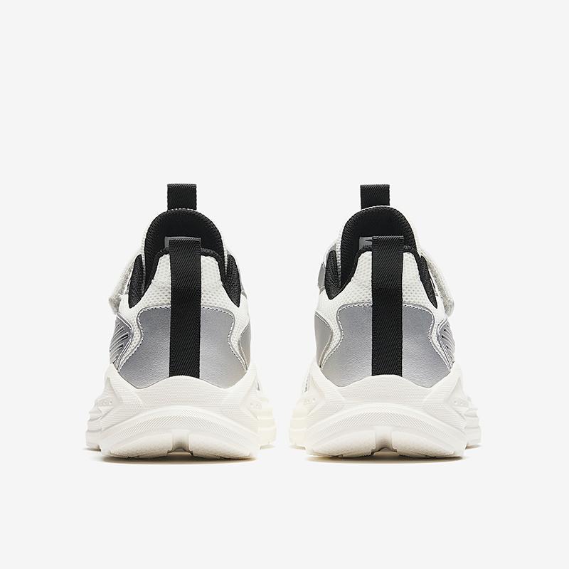 Anta Kids Simple Trendy Versatile Lightweight Shock Absorbing Low Top Running Shoes Kids Sneaker Silver Black A12435522-2