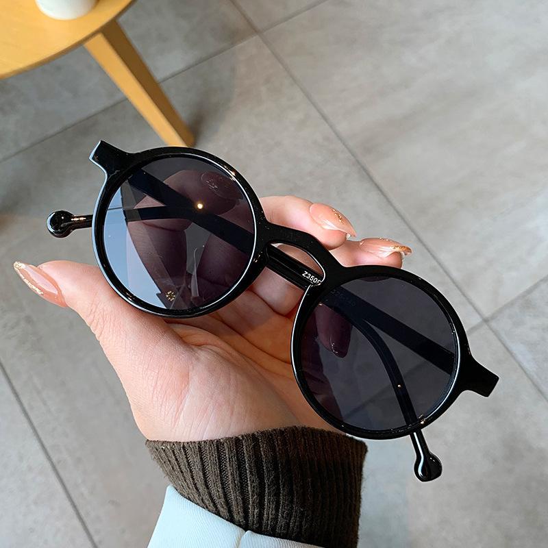 Round Shape Sunglasses Women Fashion Trendy Uv400 Protection Women'S Sunglass Stylish Outdoor Anti-Glare Man Sun Glass