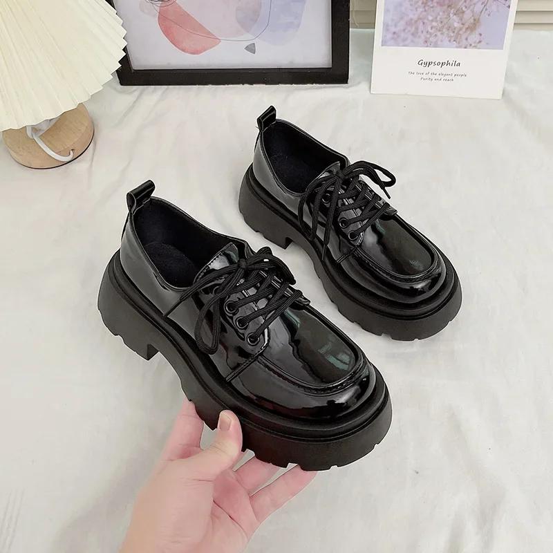 Женские весенние черные туфли на плоской платформе, женские мокасины, туфли-лодочки, дизайнерские повседневные кожаные оксфорды