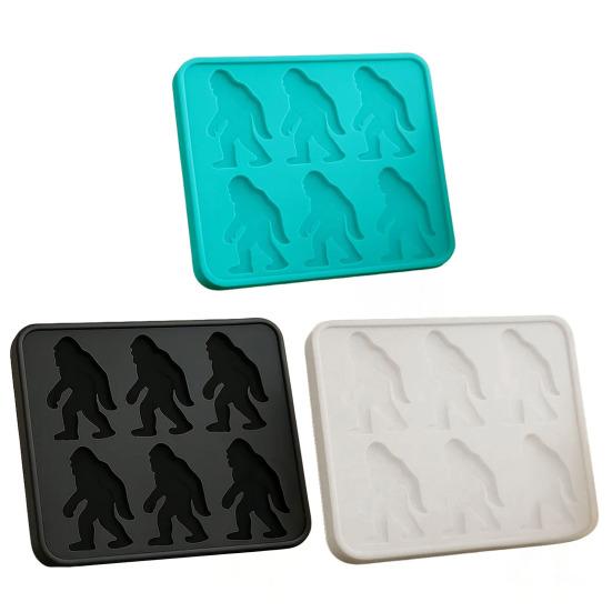 Bigfoot-shaped Ice Tray 6 Cavity Sasquatch Shape Ice Cube Maker for Halloween Party Drinks Chocolate Soap BPA-Free Creepy Butter Cube Molds