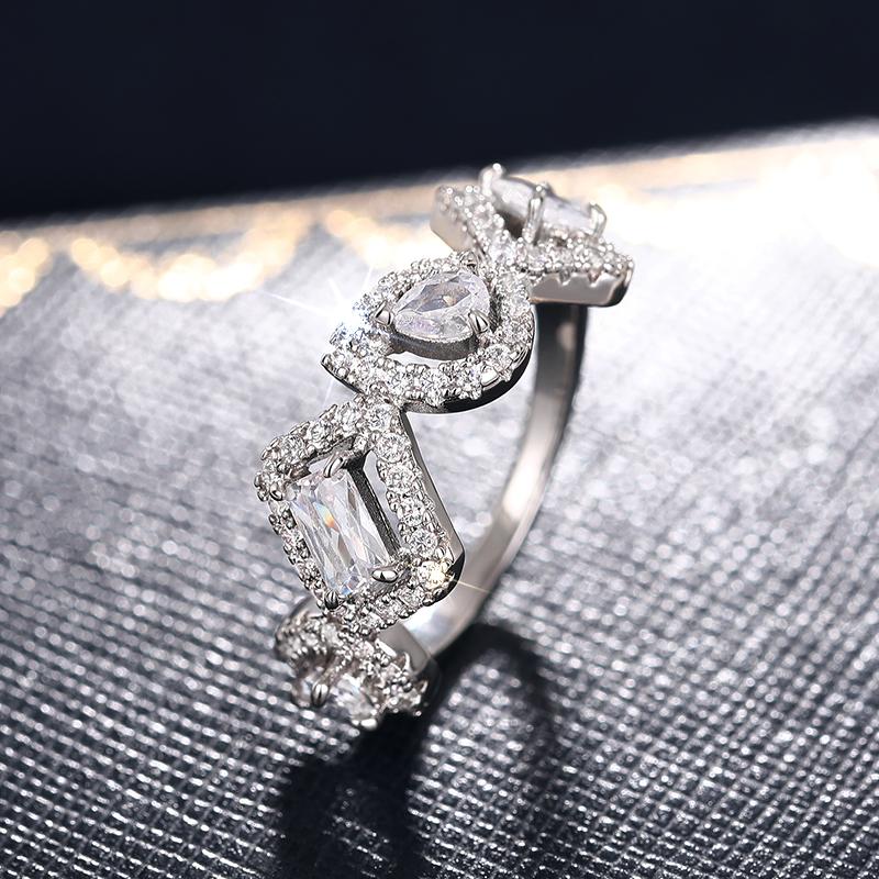 Huitan Fashion Design Geometric Cubic Zirconia Finger Ring for Women Luxury Trendy Wedding Band Accessories Bling CZ Zircon