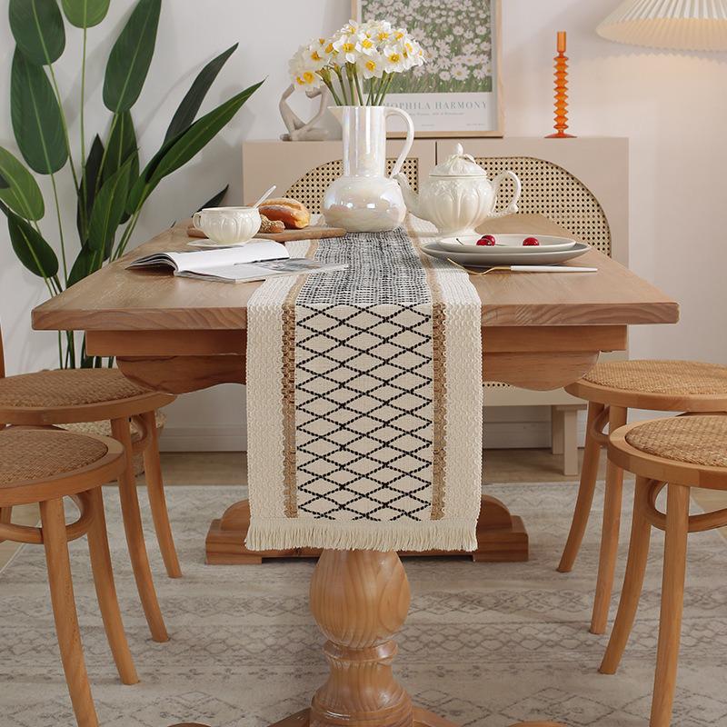 Vintage Cotton Linen Table Runner with Tassel Fringe – Light Luxury for Coffee Tables, Dining Tables, TV Stands, Chests, Shoe Cabinets, or Sideboards.