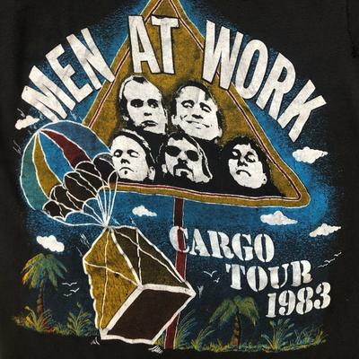 Мужская футболка с принтом Men At Work Cargo Tour 1983 Хлопок Унисекс Все размеры BO732 Унисекс футболка