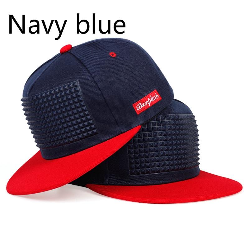 Хип-хоп Snapback хлопковая бейсболка с пирамидальными шипами и регулируемой посадкой